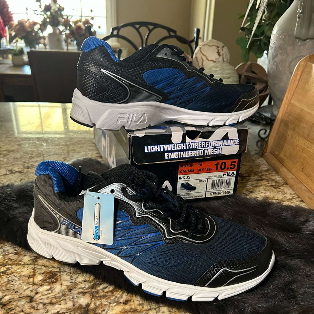 Men’s Fila Running Shoes Size 10.5 Brand new in original box.